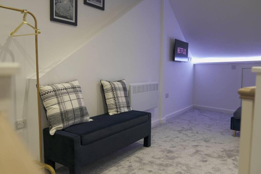 Luxury City Centre Apartment With Juliet Balcony, Fast Wifi And Smarttv With Netflix BUCKINGHAMSHIRE 외부 사진